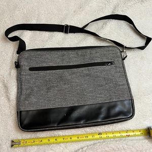 Laptop bag